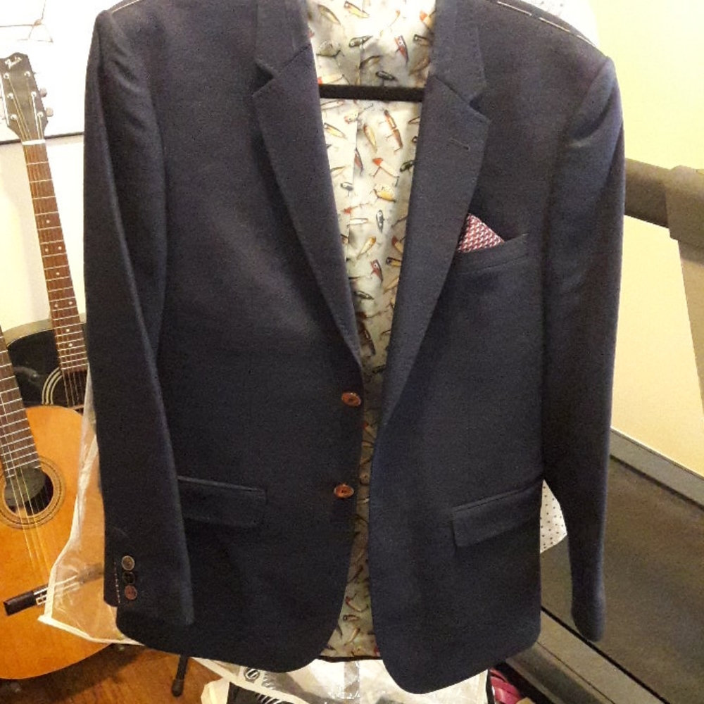 ted baker blazer 38s. navy blues